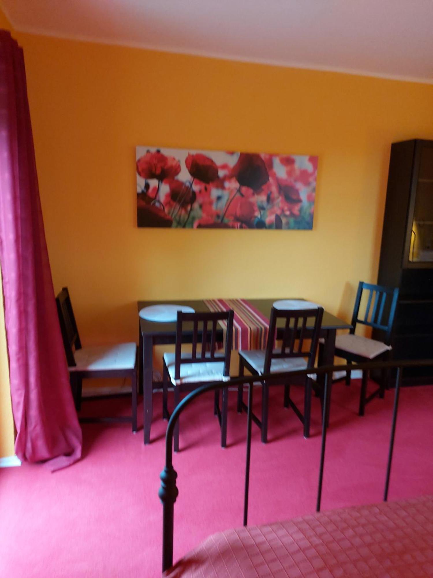 Kemenate Zimmer Gechaichnishof 7Born Maring-Noviand Exterior foto